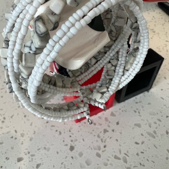 Natural howlite  bead Bracelet. - Picture 6 of 7